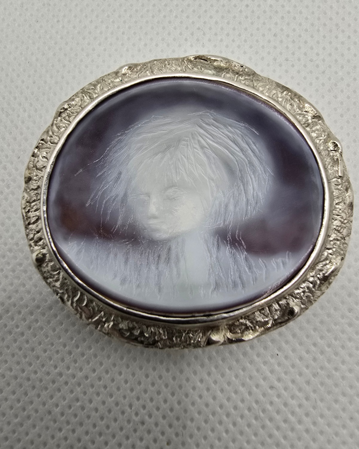 The Dreamer — hand-carved sea shell cameo, main front view of the carved portrait