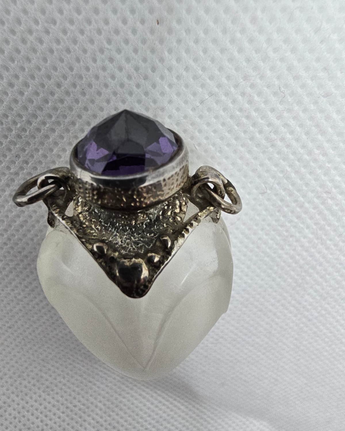 Frosted lobed quartz vessel, upper body and faceted amethyst stopper